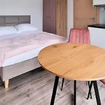 Apartmán W Sadzie Przenosza